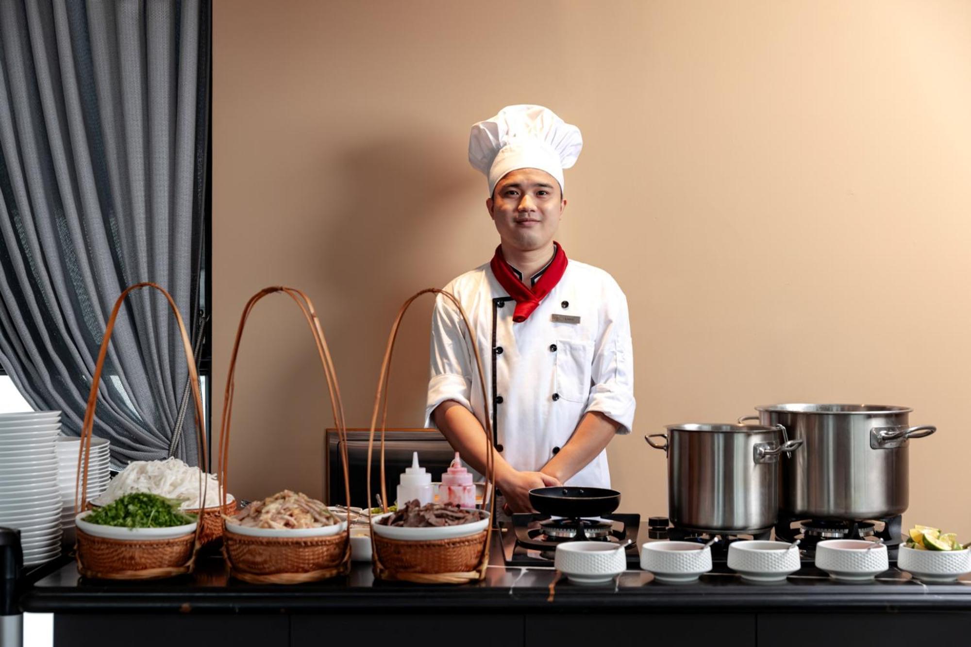 La Siesta Classic Hang Thung Ανόι Εξωτερικό φωτογραφία A live kitchen at a hotel