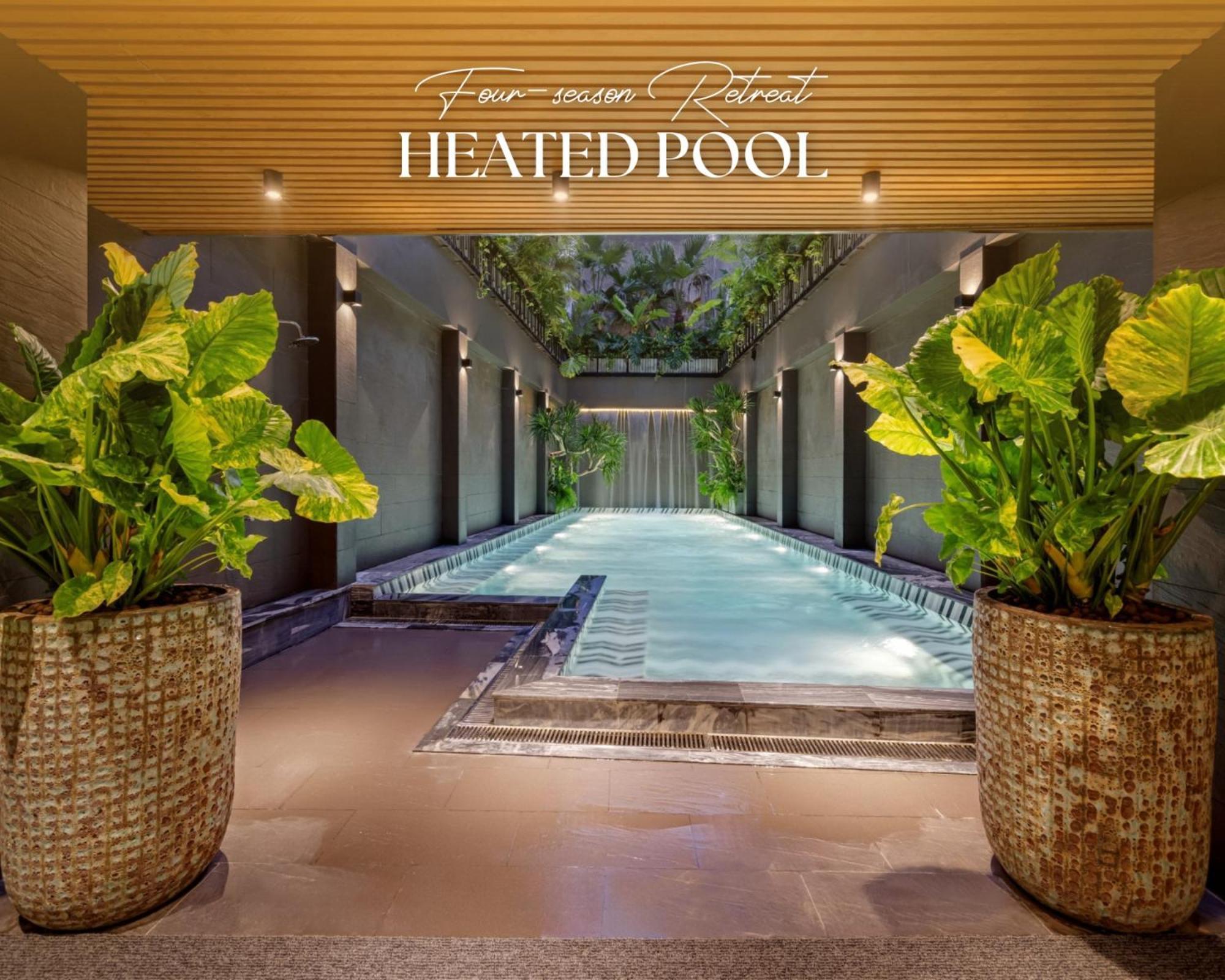 La Siesta Classic Hang Thung Ανόι Εξωτερικό φωτογραφία The heated pool at the hotel